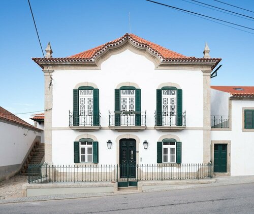 Casa do Cedro, Book Bed and Breakfast Hoteller i Beira Interior Sul med pool, Swimmingpool