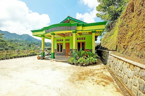 Desa Wisata Conto by Oyo, Брондау Қонақ үй Sarangan East Java