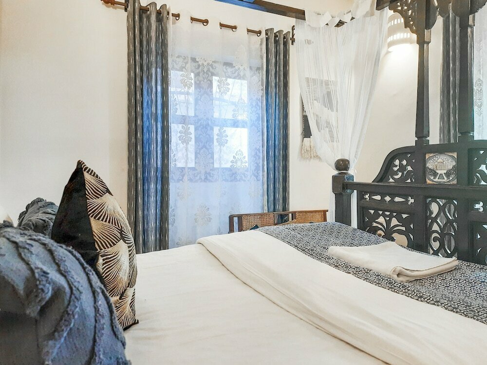 Beach villa Anjuna with private pool