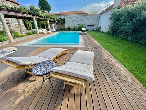 Oriental Porto Guesthouse, Varaa Hotelli Hotellit Porto uima-altaalla, Uima-allas