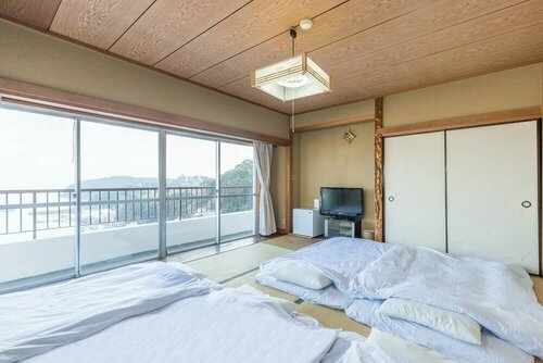 OYO Miyoshi Ryokan Odawara Manazuru, Забронировать Отель Отели Mount Fuji с парковкой, Парковка
