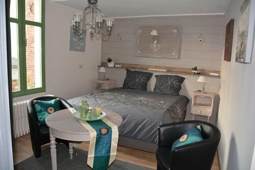 L'Hôte des Géants, Забронировать Отель Ат Эно