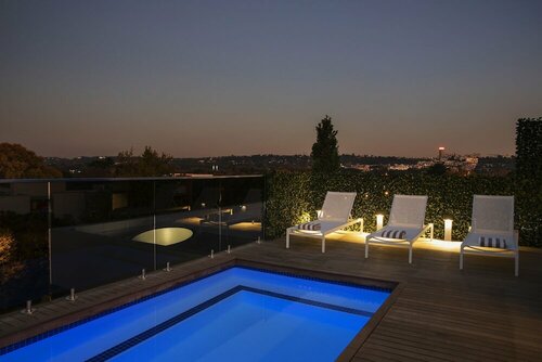 Home Suite Hotels Rosebank, Забронировать Отель Бизнес-отели Йоханнесбург, рядом с Everard Read Gallery, 4* 5*