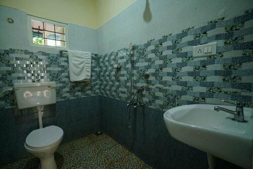 OYO 23317 Eden Farm House, Забронировать Фермерский дом Аначал штат Керала