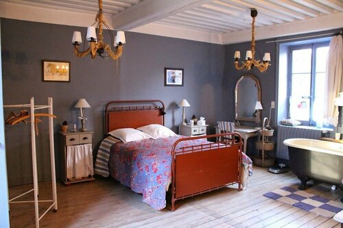 Chambres d'hôtes Chantoiseau, Book Hotel Hoteller i Rhône-Alps med parkering, Parkering