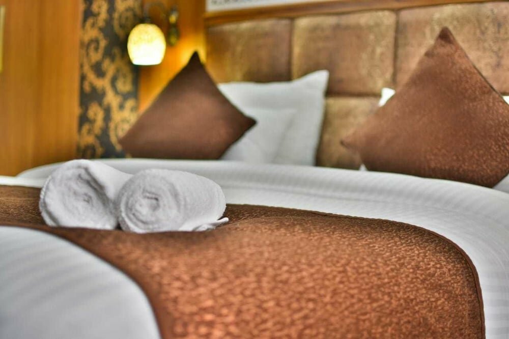 The Montreal, Srinagar- Best Hotels/4 Star Hotels/Hotel Near Dal Lake/Hotel Near Mughal Garden