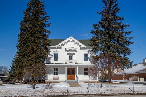 Pert House, Book Hotel Potsdam New York State