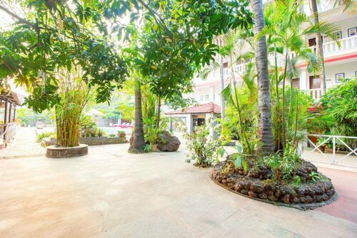 OYO 4977 Kristal Sands Beach Resort, Забронировать Курортный отель Отели Гоа 3 звезды, 3*