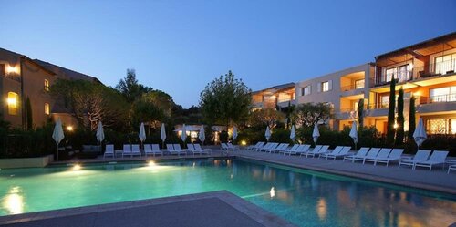 Les Mas du Grand Vallon, Забронировать Апарт-отель Отели Софиа-Антиполиса с парковкой, Парковка