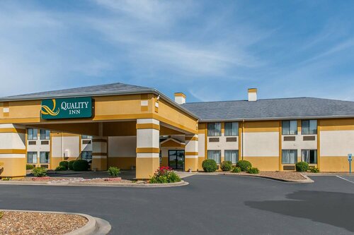 Quality Inn Lewisport, Book Hotel Lewisport Kentucky