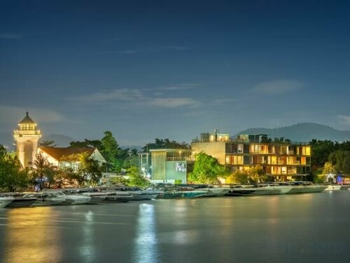 SHIN Arch39 Phuket Beach Front - SHA Plus, Забронировать Отель Бухта Чалонг Пхукет, рядом с Стрелковый полигон Пхукета