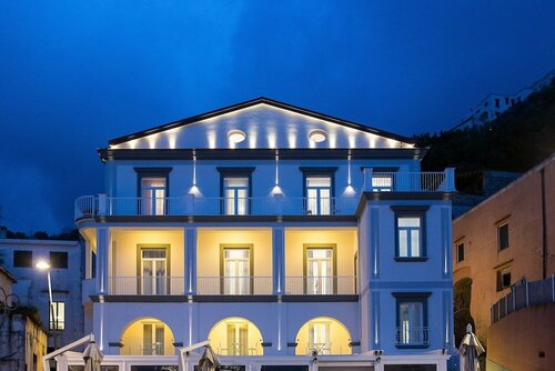 Palazzo Murrano, Забронировать Гостевой дом Вико-Экуенсе Побережье Сорренто, рядом с Vico Equense Circumvesuviana Train Station