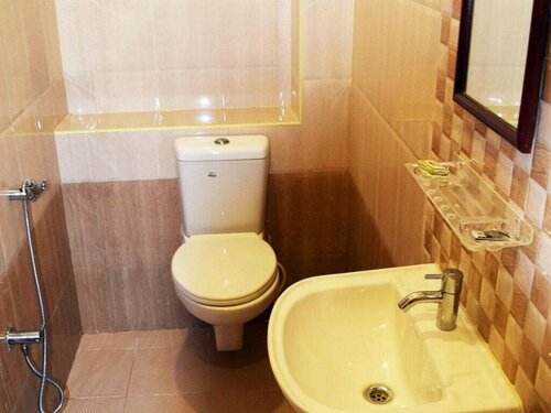 Chaplin Hotel, Забронировать Отель Недорогие отели штата Тамилнада, недорогие