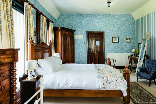 Kiltariff Hall Country House, Забронировать Отель «постель и завтрак» Ратфриленд Графство Даун