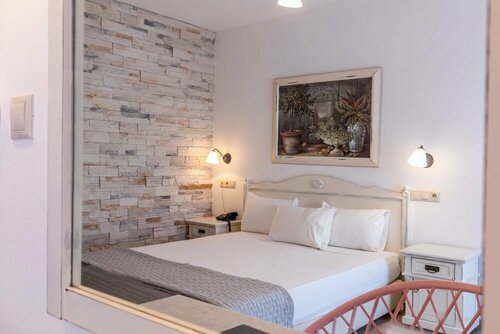 Plaza Beach Hotel, Забронировать Отель Плака остров Наксос, рядом с Кемпинг Plaka