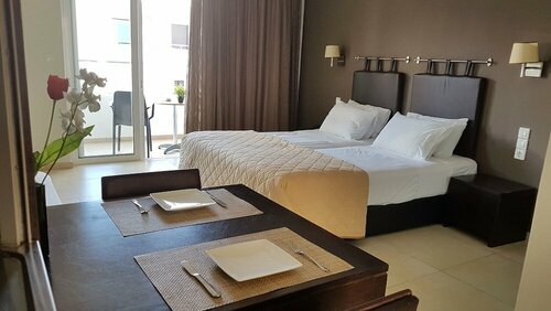 Cosmos Hotel, Забронировать Отель Ретимнон Центральный Крит, рядом с Историко-этнографический музей