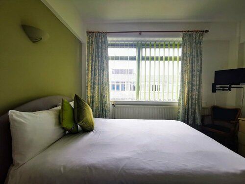 Castle Hotel, Varaa Hotelli Merthyr Tydfil 