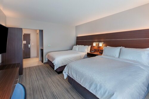 Holiday Inn Express & Suites Parsons by IHG, Buchen Sie Hotel Parsons 