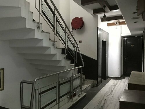 Hotel TJS Royale, Karol Bagh, Budget Friendly,Great Location,Value Stay, Забронировать Отель Отели Нью-Дели с парковкой, Парковка