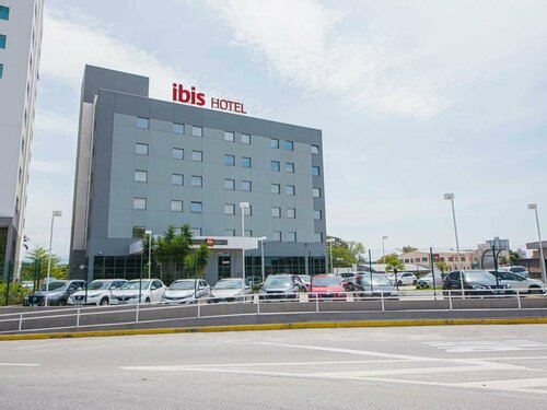 Ibis Guaratingueta Aparecida - Circuito da Fé, Забронировать Отель Апаресида штат Сан-Паулу