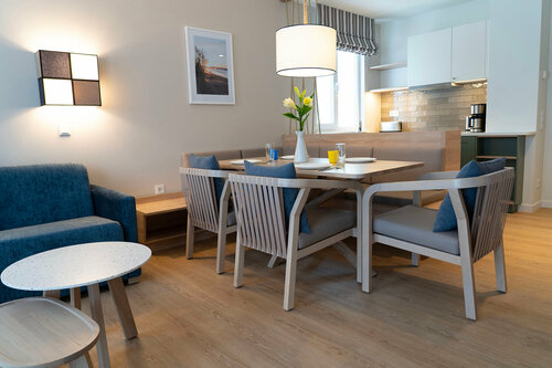 BEECH Resort Boltenhagen, Забронировать Курортный отель Отели Больтенхаген с парковкой, Парковка