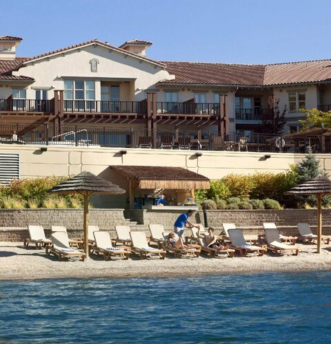 Walnut Beach Resort, Забронировать Курортный отель Осуюс Okanagan-Similkameen