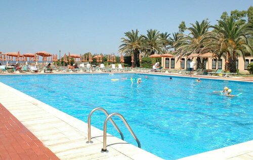 Hotel Baia Del Sole, Забронировать Отель Отели Побережья Лацио с бассейном, Бассейн