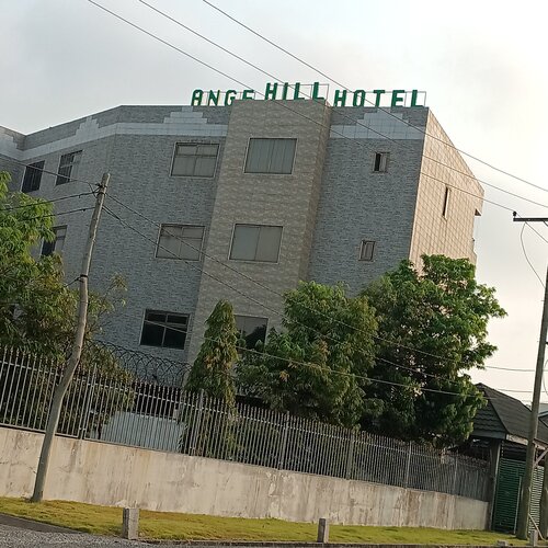 Ange Hill Hotel, Забронировать Отель Bawaleshi Greater Accra