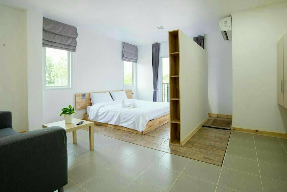 Hug homestay hotel