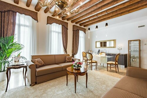 San Teodoro Palace - Luxury Apartments, Забронировать Апартаменты/квартира Отели Венеции с завтраком, Завтраки