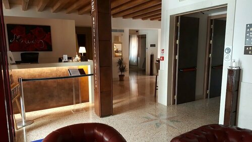 UNAHOTELS Eco Hotel Villa Costanza Venezia, Забронировать Вилла Отели Местре с парковкой, рядом с Музей М9, Парковка