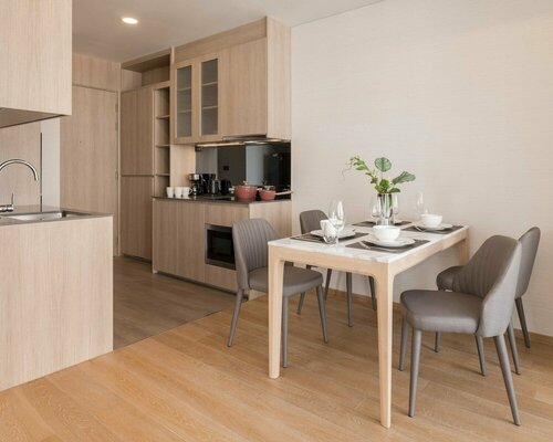Wyndham Garden Bangkok Sukhumvit 42, Забронировать Отель Кхлонгтей 