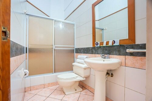 Hotel Goldi, Забронировать Отель Провинсия де Лима Лима