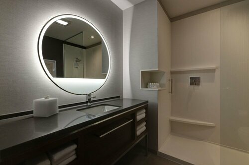Courtyard by Marriott Iowa City University Heights, Reserva ahora Hotel Iowa City Iowa