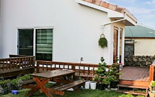Jeju Suaegi House Pension, Забронировать Отель Аеуол-ли Чеджу