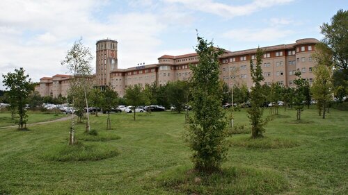 Hotel Seminario Bilbao, Buchen Sie Hotel Derio Biskaya