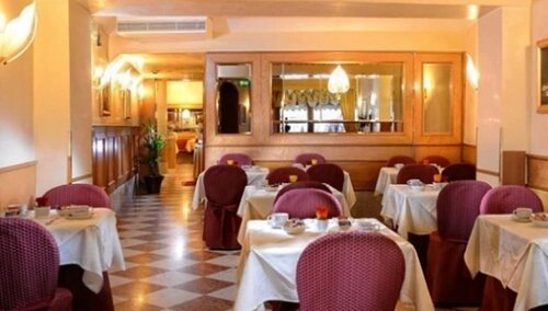 Hotel Rialto, Забронировать Отель Отели Венеции с питанием, рядом с Венецианское гетто, Пансион