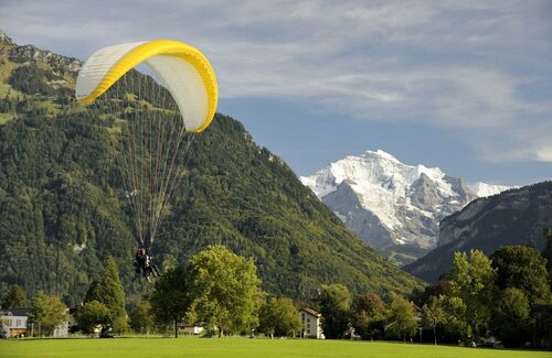 Hotel Weisses Kreuz, Prenota Hotel Interlaken Canton Berna