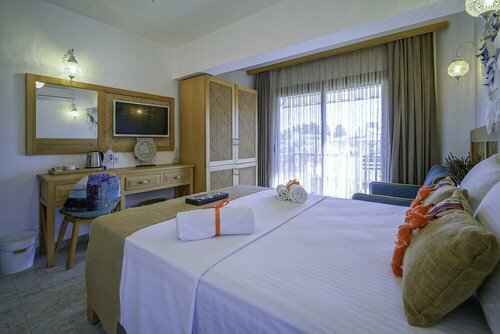 Savana Butik Otel, Забронировать Отель Отели Месудие с завтраком, Завтраки