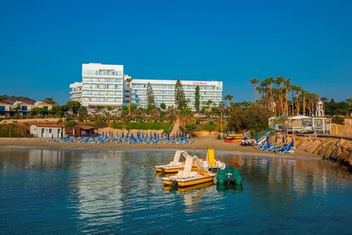 Cavo Maris Beach Hotel, Брондау Қонақ үй Protaras қаласындағы төсек алаңы бар қонақ үйлер, Тоқтау алаңы