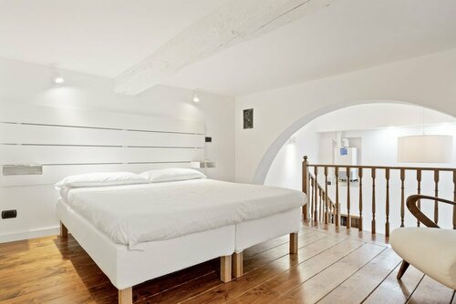 Duplex Luxurious Apt in the heart of Bologna, Забронировать Апартаменты/квартира Болонья Провинция Болонья