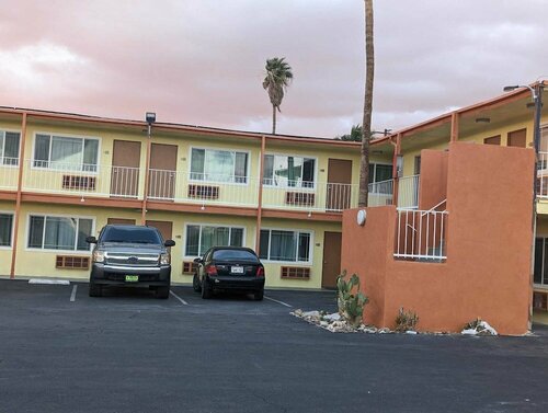 Best Motel, Rezerwuj Motel Barstow Kalifornia