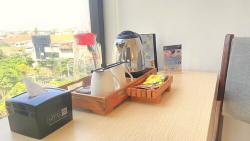 Hotel 88 Embong Malang Surabaya By WH, Prenota Hotel Hotel in centro a Surabaya, hotel in centro a Surabaya, Parcheggio