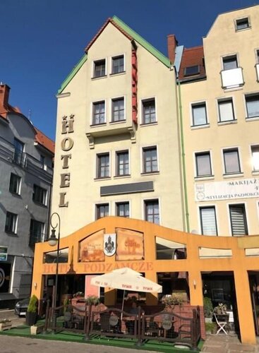Hotel Podzamcze, Забронировать Отель Отели Щецина с завтраком, рядом с Royal Gate, Завтраки
