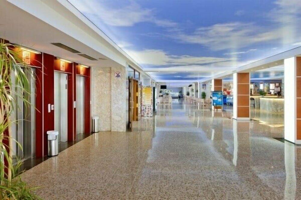 Oasis Park Junior Suites