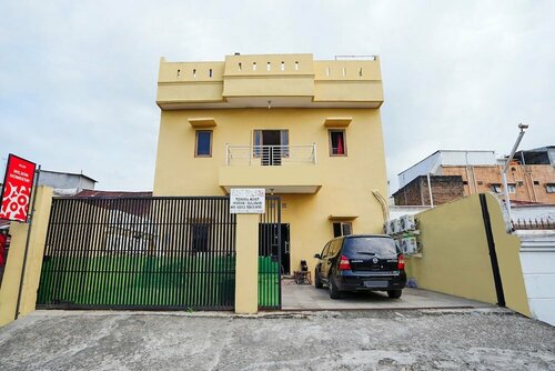 Hotel O Wilson HomestayNearRSU Bunda Thamrin, Book Hotel Medan Sumatra