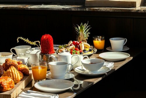 Only Boutique Suites & Residences, Забронировать Бутик-отель Гермасойя Лимасол, рядом с Пляж Атлантика Мирамаре