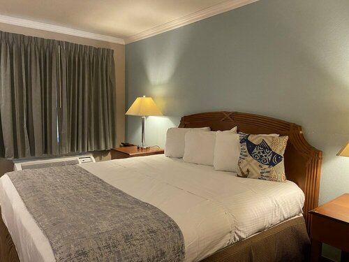 Oceano Inn, Забронировать Отель Хаф-Мун-Бей Калифорния