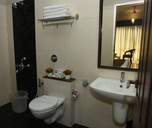Hotel Pearl International, Varaa Hotelli Chennai Tamil Nadu