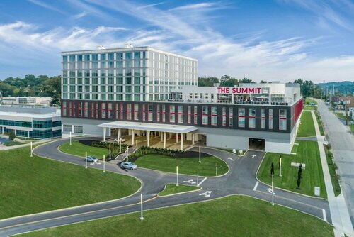 The Summit Hotel, Забронировать Отель Цинциннати штат Огайо